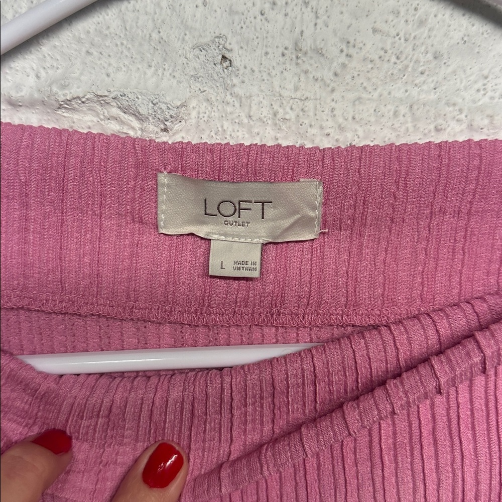 LOFT Ribbed Pink Top - Picture 2 of 6